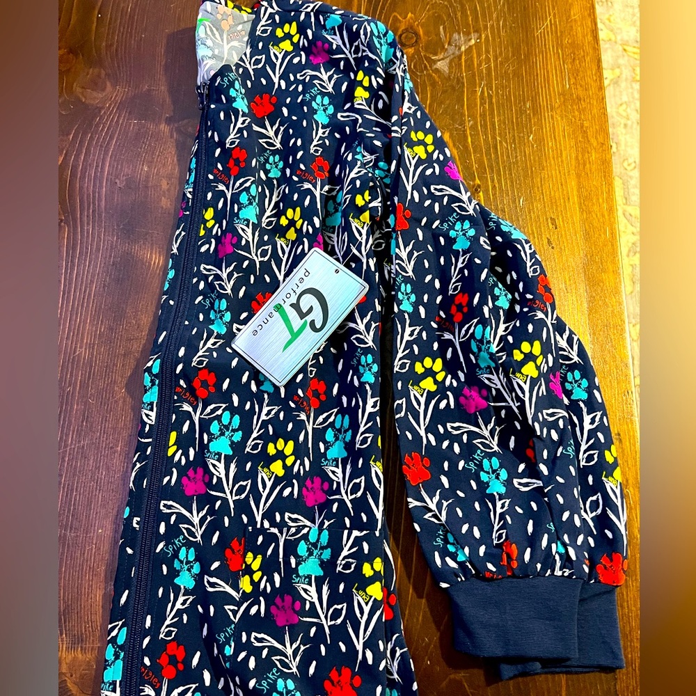 GT PERFORMANCE SCRUB JACKET